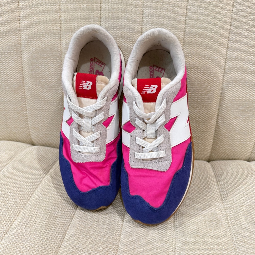 New Balance 237 Sneaker Girls Kids 3 Retro Lifestyle Shoe Pull On Pink Purple - Picture 2 of 7